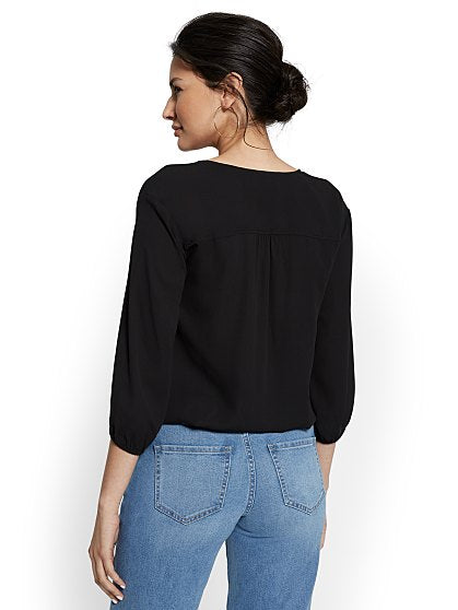 44.95 SURPLICE KEY ITEM