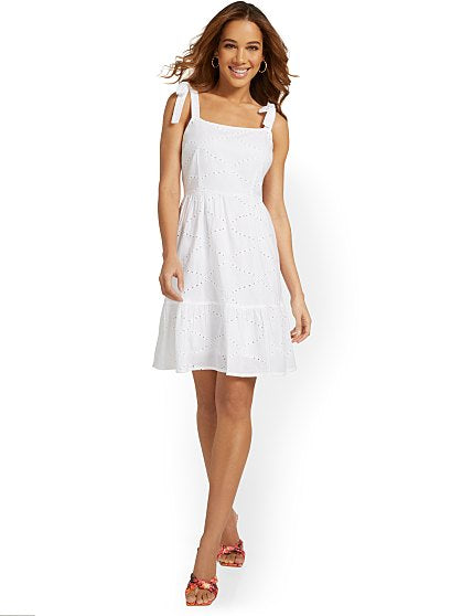 89.95 EYELET TIERED FLARE