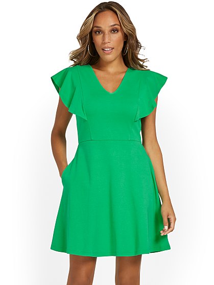 42.95 RUFFLE FRONT FLARE