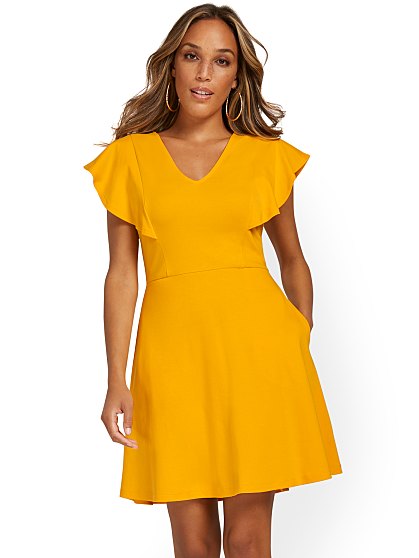 42.95 RUFFLE FRONT FLARE