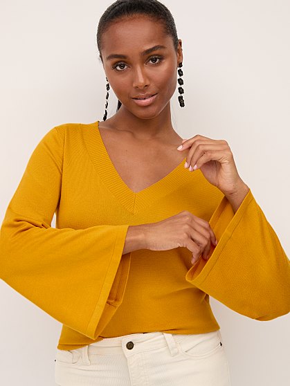 54.95 WIDE VNECK BELL SLV