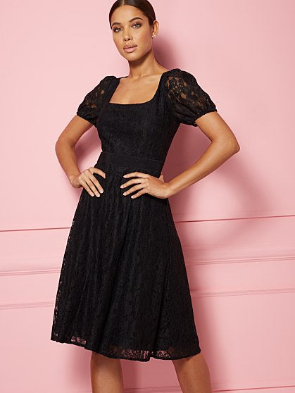 99.95 NEW LACE FLARE DRS