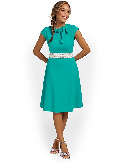69.95 TIE NECK FLARE