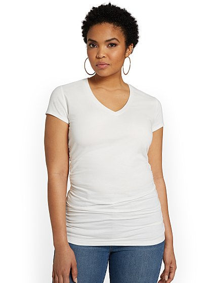 36.95 CORE VNECK CITY TEE