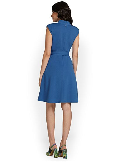 79.95 MOCK NECK FLARE