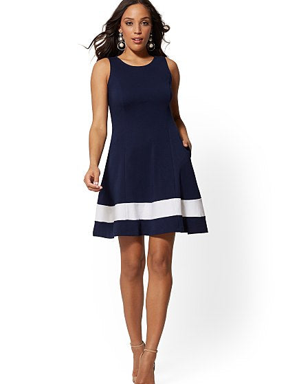 34.95 INTRLCK COLORBLCK