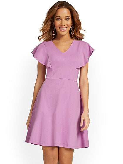 42.95 RUFFLE FRONT FLARE