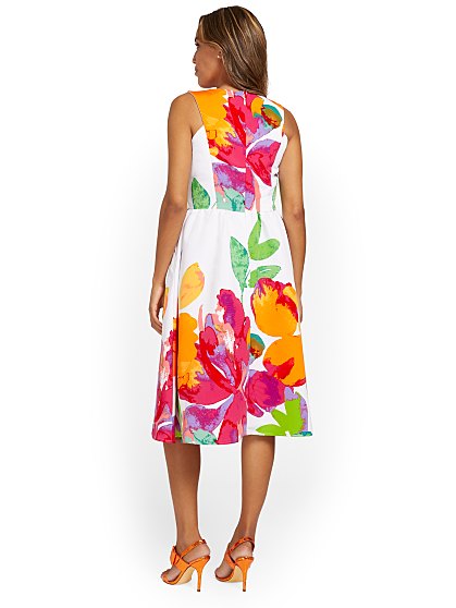 99.95 MULTI FLORAL FLARE