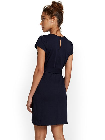 42.95 BELTED SHIFT