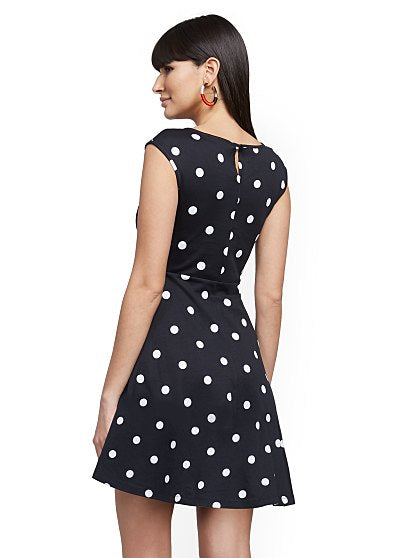 36.95 DOT INTERLOCK FLARE