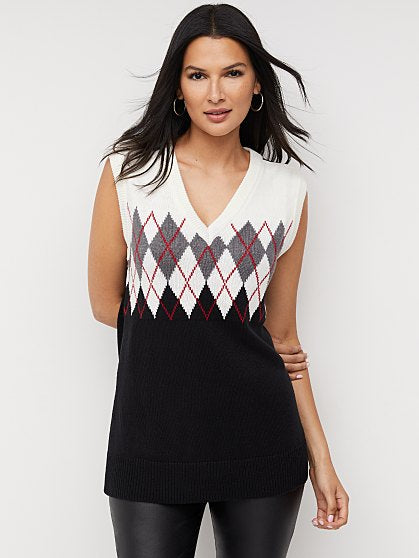 54.95 ARGYLE SWEATER VEST