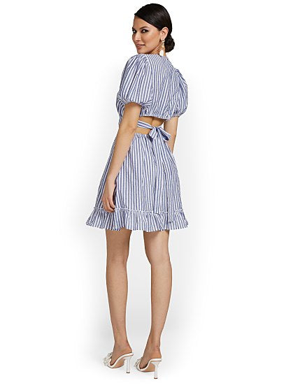 89.95 STRPED CUTOUT FLARE