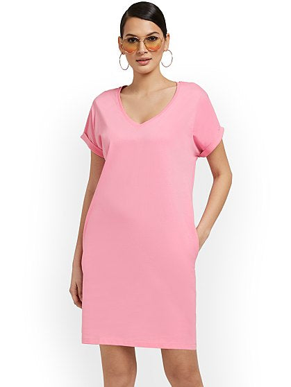 39.95 PERFECT TEE-VNECK