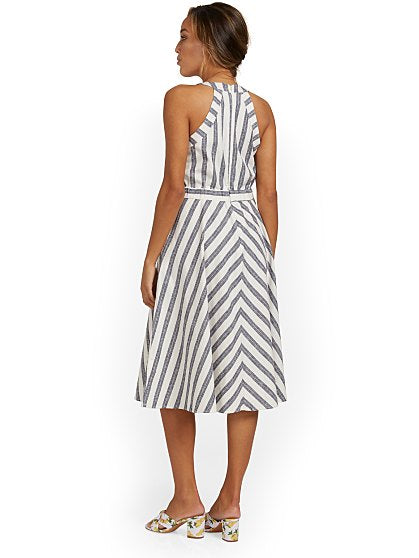 89.95 STRIPED CHVRN HALTR