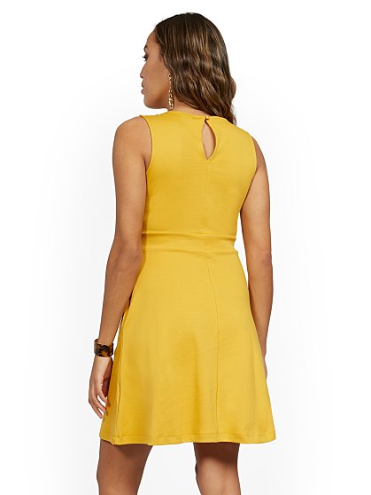 36.95 TWO BUTTON FLARE