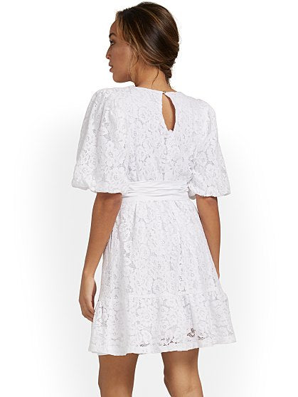 89.95 LACE PUFF SLV SHIFT