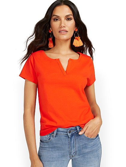 16.95 SPLIT NECK TEE