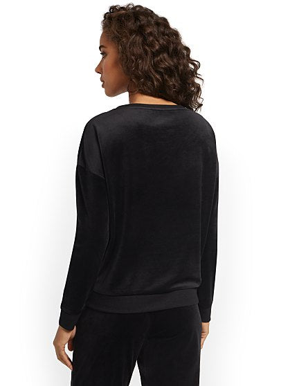44.95 VELOUR PULLOVER
