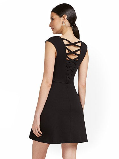 36.95 LATTICE BACK