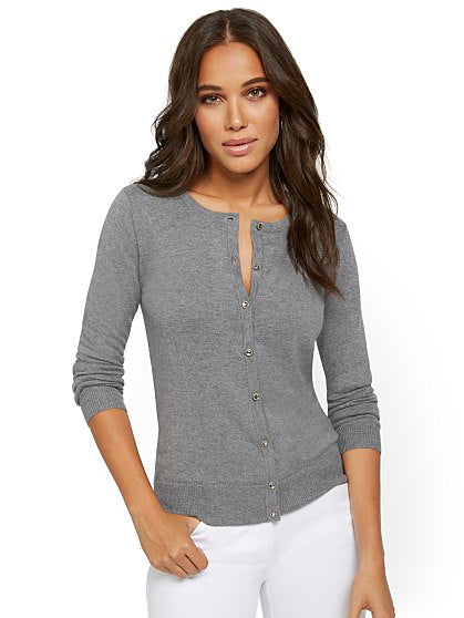 39.95 CHELSEA HOLIDAY T