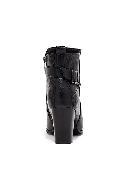ANDRA BOOTIE