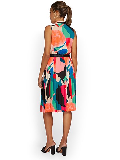 89.95 PLEATED GEO BOW