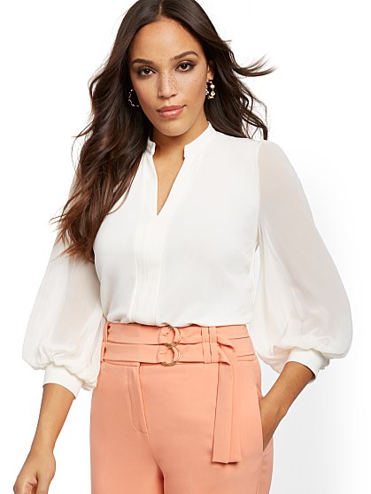 49.95 FRAMED NECK BLOUSE