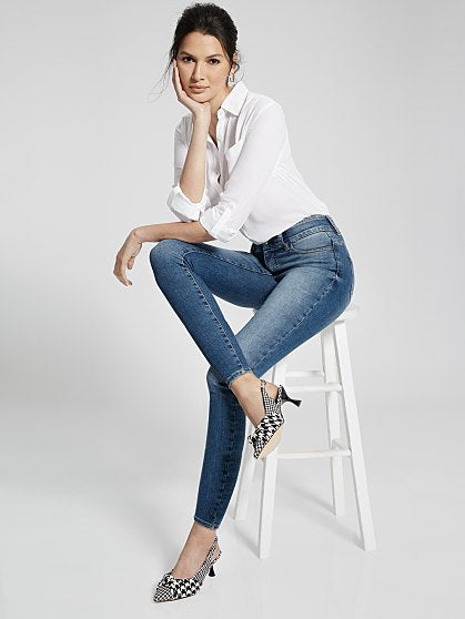 69.95 HW CURVY ANKLE-T