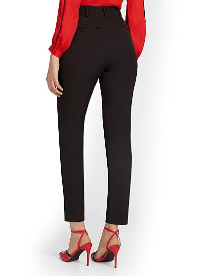 69.95 T SEAMED STGHT LEG
