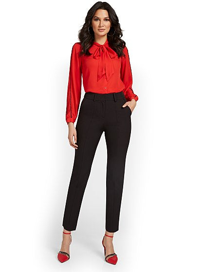 69.95 T SEAMED STGHT LEG