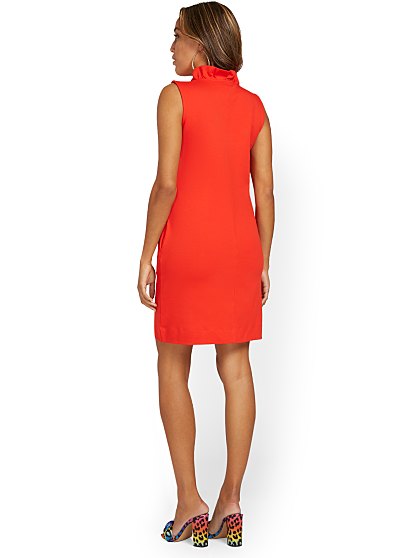 42.95 RUFFLE NECK SHIFT