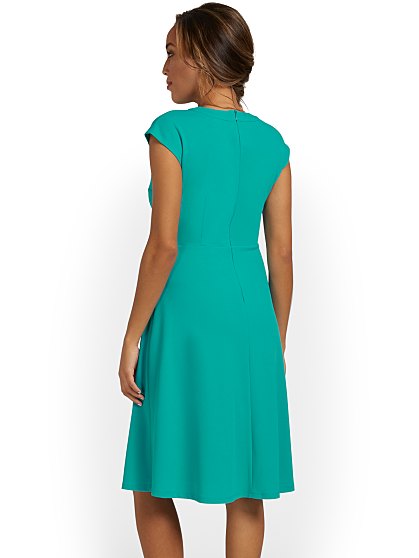 69.95 TIE NECK FLARE