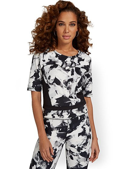 64.95 BW PRINT YOGA TOP