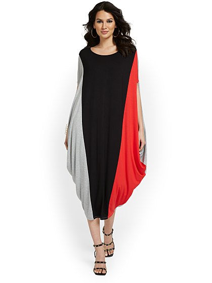 69.95 B W MAXI GODDESS