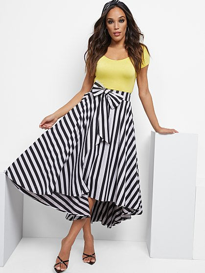 74.95 DRAMA BOW SKIRT