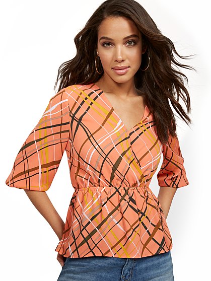 54.95 SURPLICE WRAP PRINT