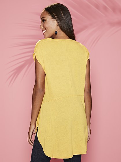 54.95 TIE FRONT TOP