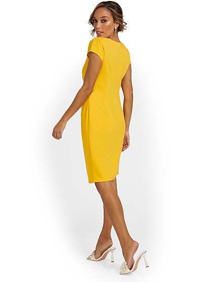 69.95 SIDE RUFFLE SHEATH