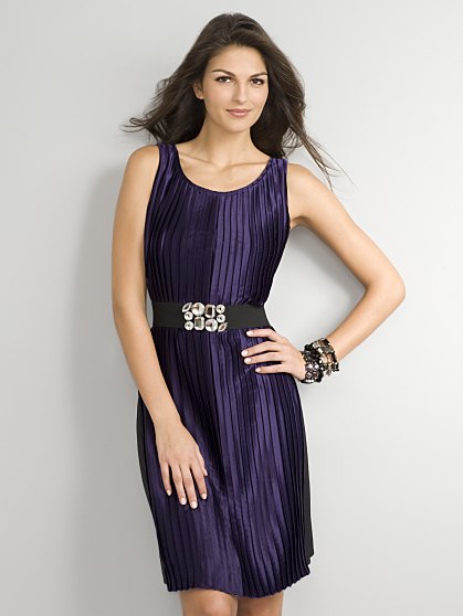 89.95 COLLARED SWT DRESS