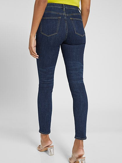 59.95 HW ESSENTIAL S - T