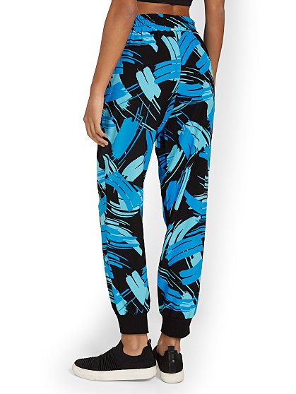 69.95 WOVEN PRINT JOGGER