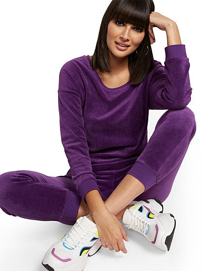 39.95 VELOUR PULLOVER