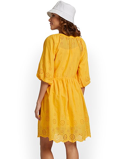 99.95 EYELET BUTTON SHIFT