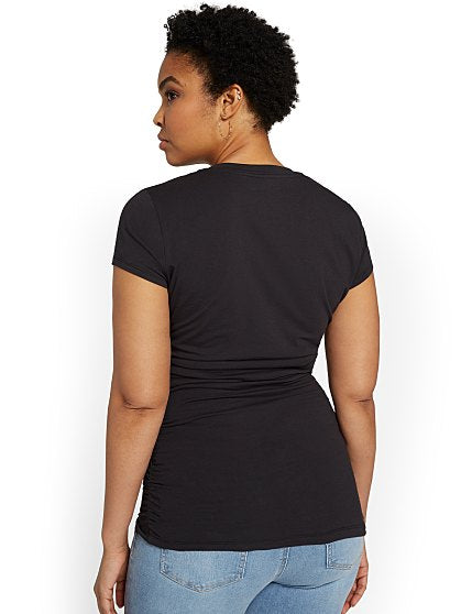 36.95 CORE VNECK CITY TEE