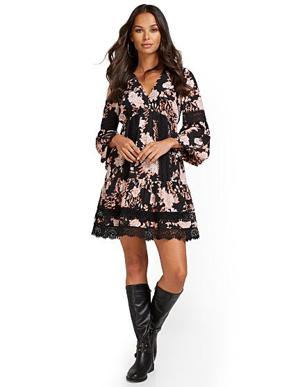 99.95 FLORAL LACE INSET