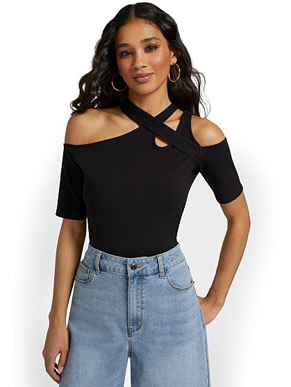 39.95 CUTOUT CITY TEE