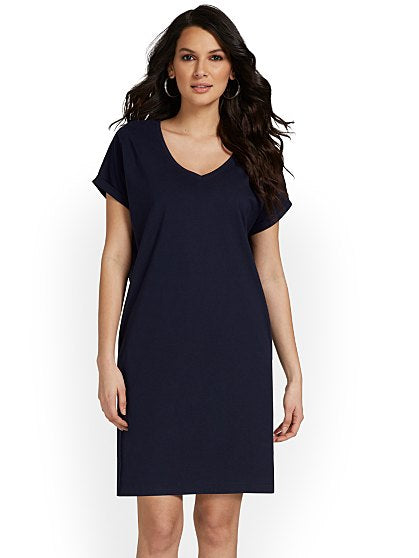 34.95 PERFECT TEE-VNECK