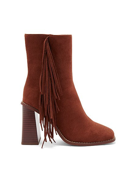 AARYA BOOTIE