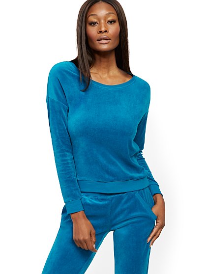 39.95 VELOUR PULLOVER