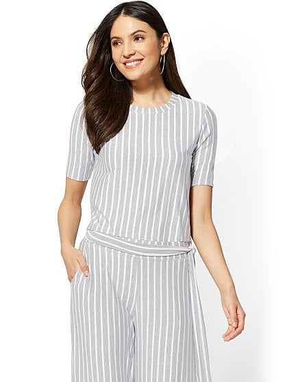 94.95 O TWIST BACK TEE